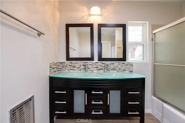 $1,049,900 | 7447 Enfield Avenue, Reseda, CA 91335
