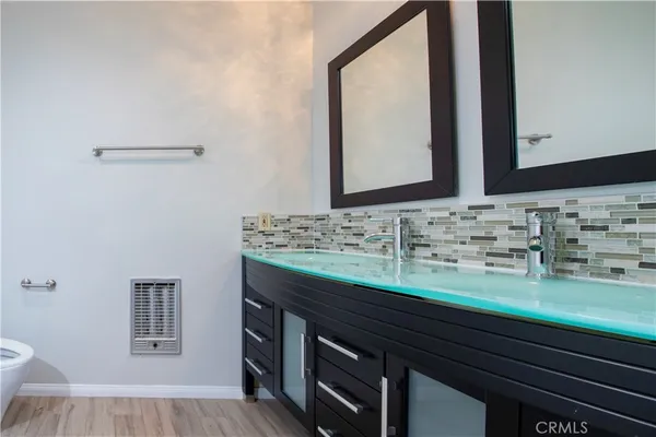 $1,049,900 | 7447 Enfield Avenue, Reseda, CA 91335