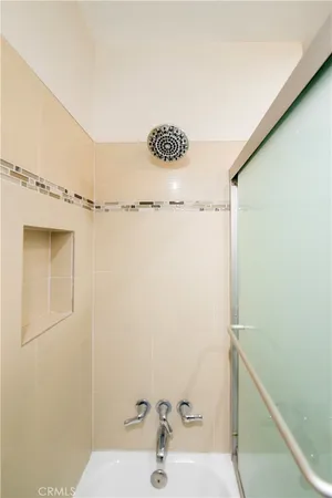 $1,049,900 | 7447 Enfield Avenue, Reseda, CA 91335