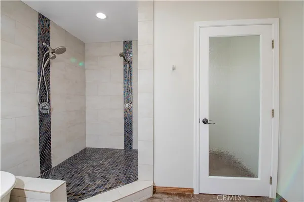 $1,049,900 | 7447 Enfield Avenue, Reseda, CA 91335