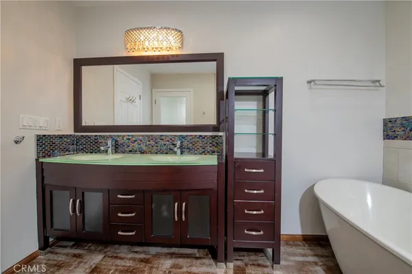$1,100,000 | 7447 Enfield Avenue, Reseda, CA 91335