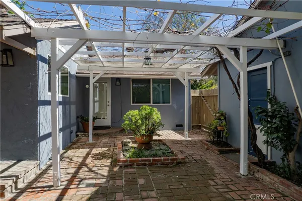 $1,049,900 | 7447 Enfield Avenue, Reseda, CA 91335