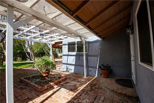 $1,049,900 | 7447 Enfield Avenue, Reseda, CA 91335
