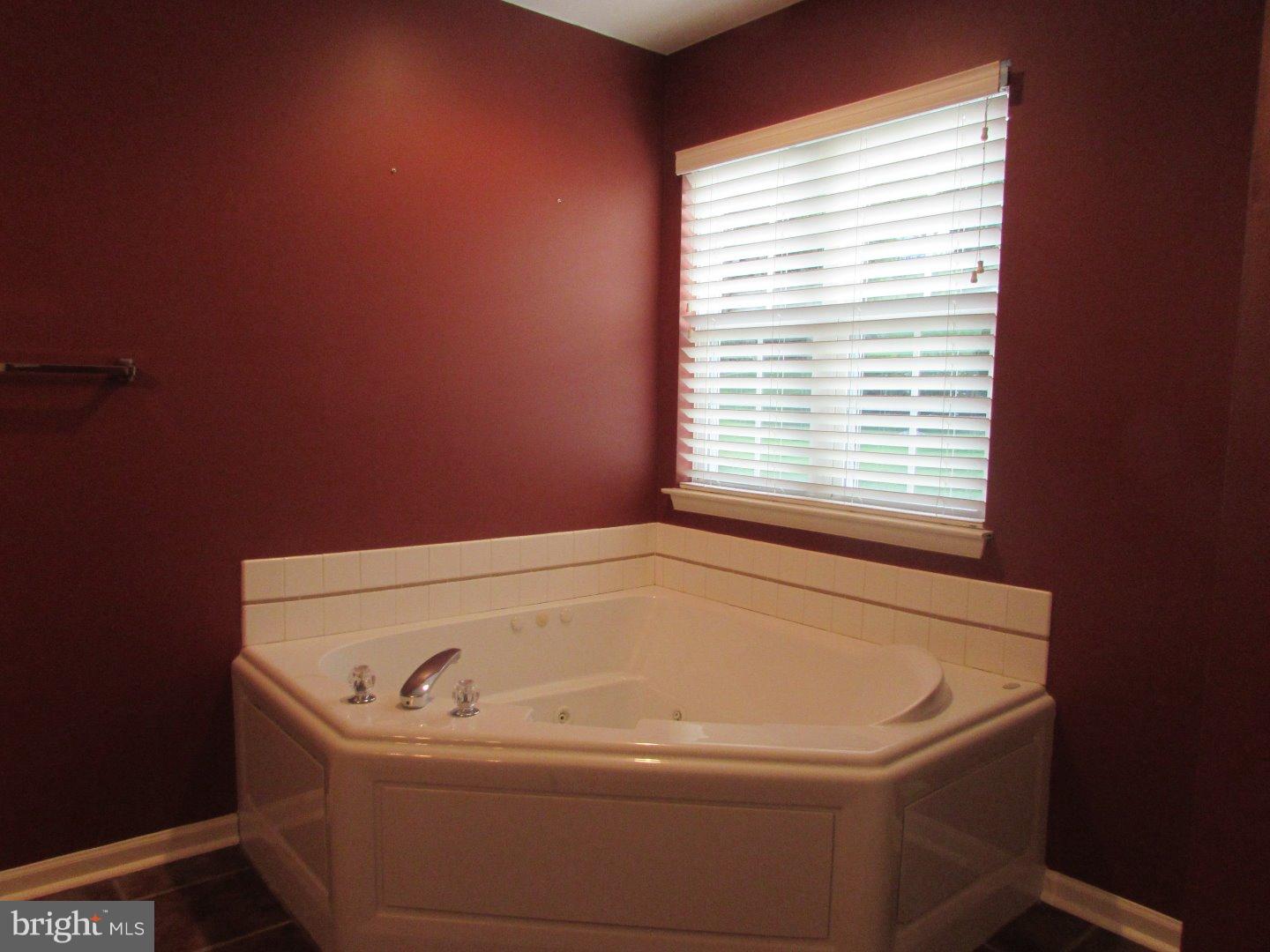 677 Lenni Road Aston, PA 19014 - Photo 20 of 25 Master Bathroom