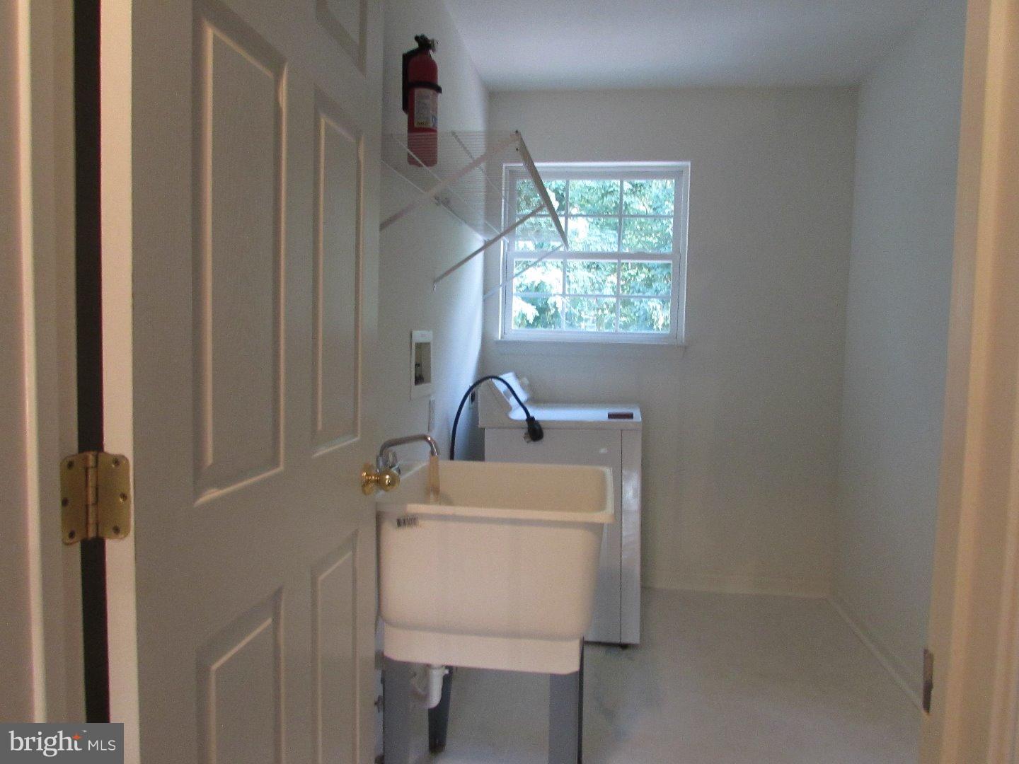 677 Lenni Road Aston, PA 19014 - Photo 24 of 25 Laundry Room