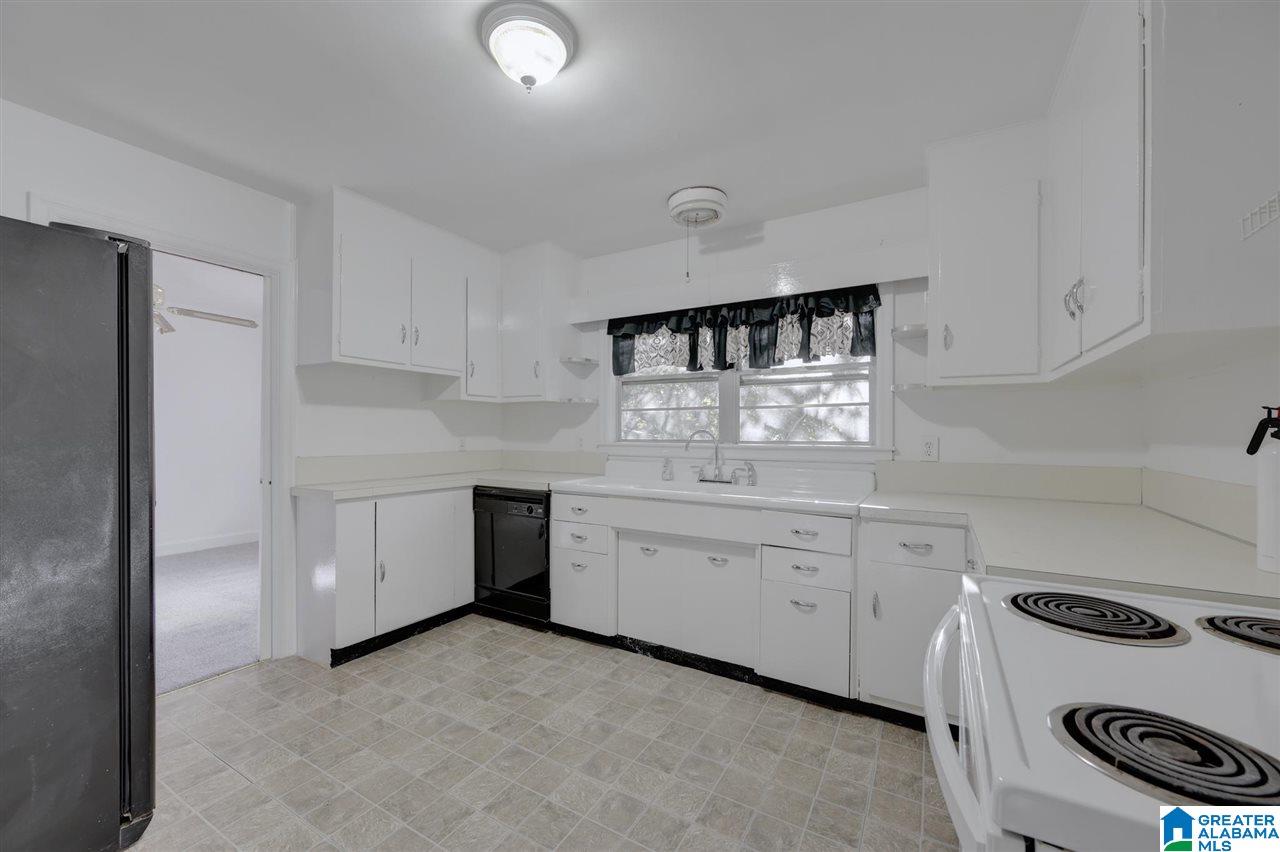 1525 Shades Crest Road Birmingham, AL 35226 - Photo 12 of 27
