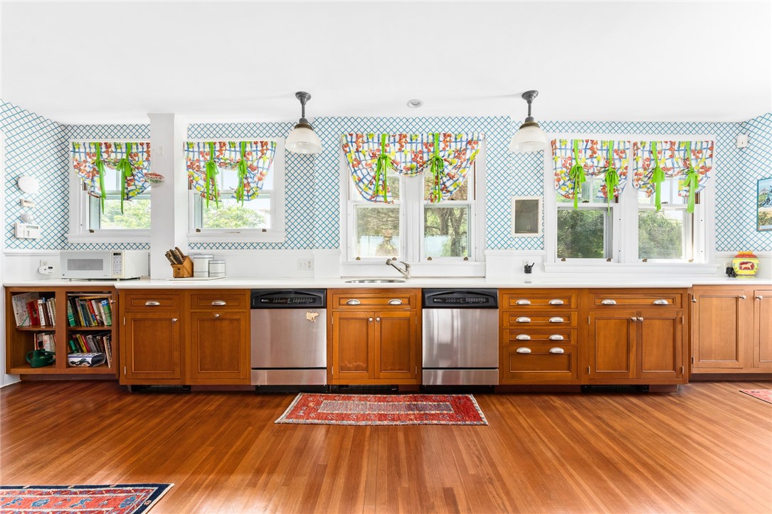 8 Westerly Road Westerly, RI 02891 - Photo 23 of 41 Open Kitchen with two dishwashers