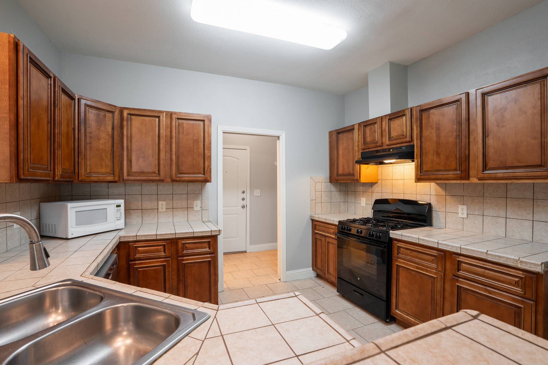 5510 Prock Lane Austin, TX 78721 - Photo 3 of 29