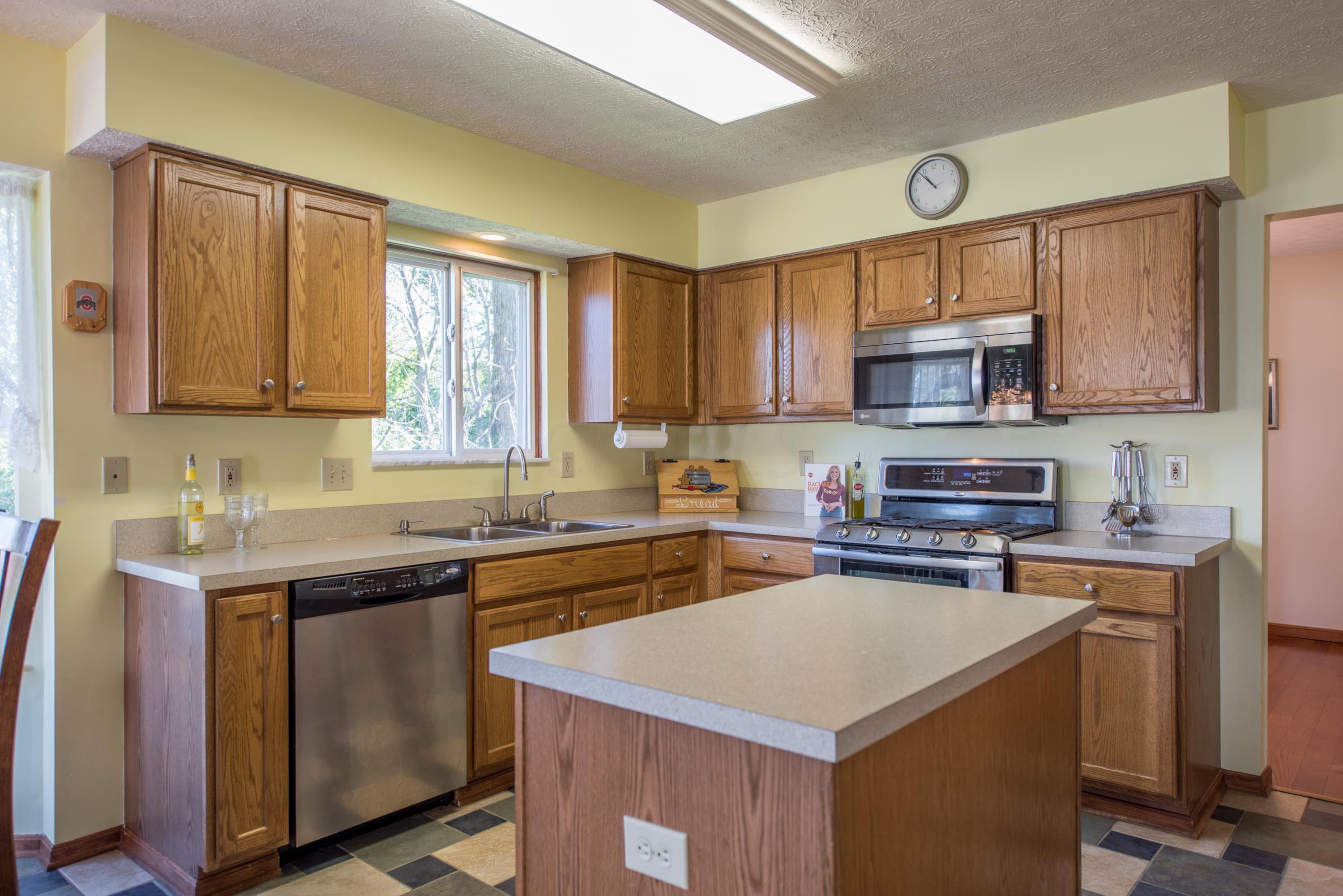 8086 Rodebaugh Road Reynoldsburg, OH 43068 - Photo 7 of 62 Gallery Image 7