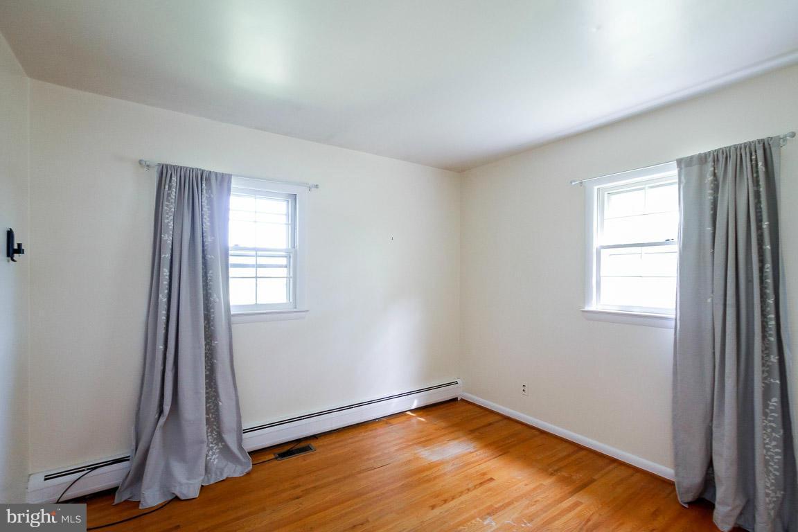 296 Dover Road Warrenton, VA 20186 - Photo 11 of 22 Bedroom