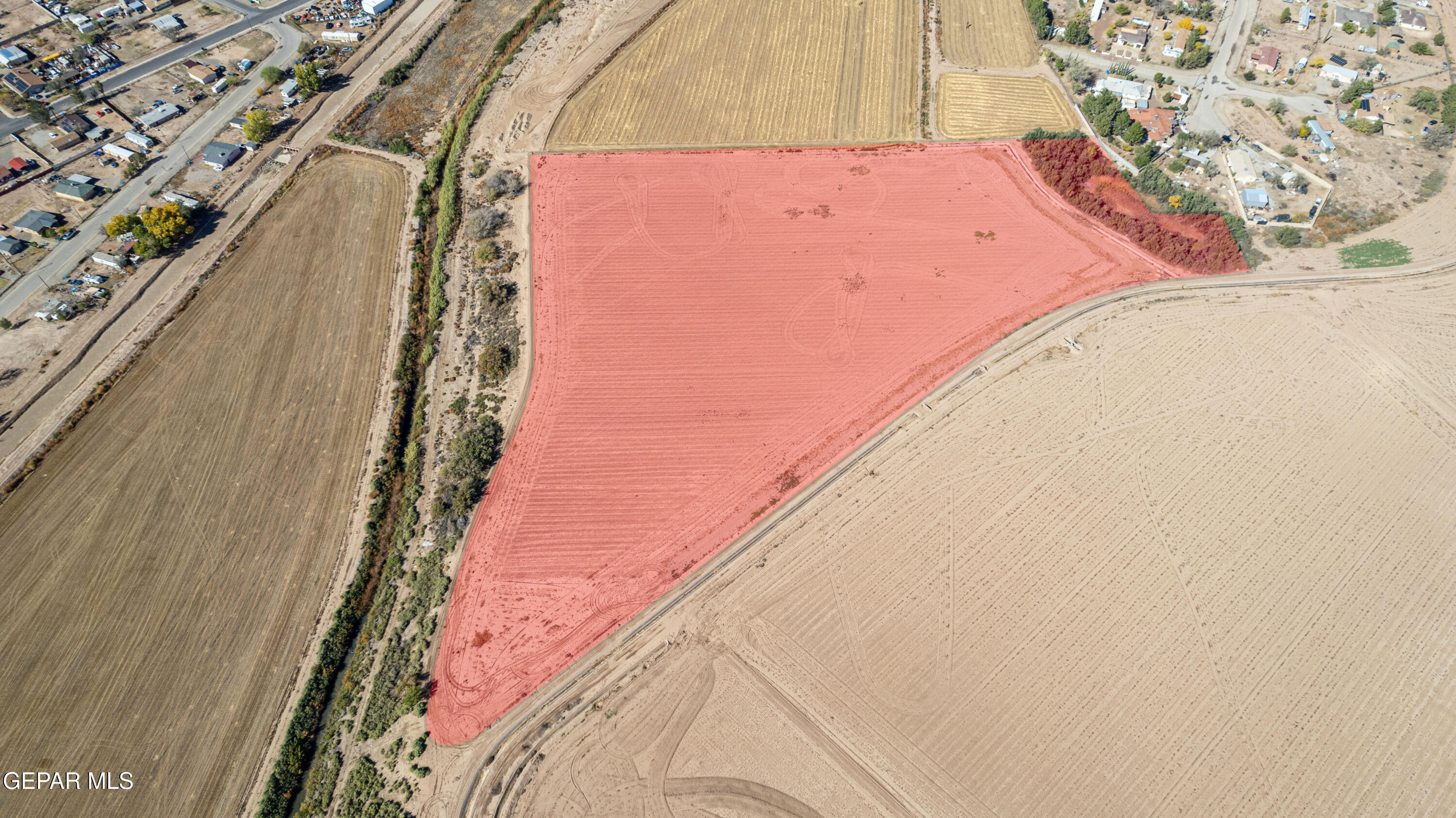 12602 Rio Placido Drive Clint, TX 79836 - Photo 5 of 13 a bathroom with a bathtub and shower