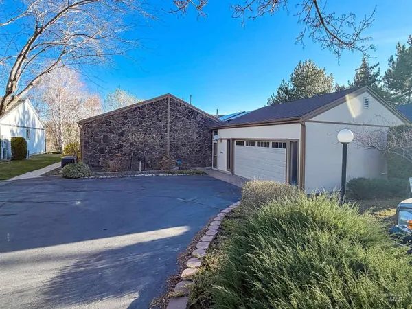 $365,000 | 632 Morrison Drive, Twin Falls, ID 83301