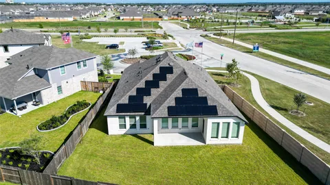 $445,920 | 121 Cecilia Cv Court, Dayton, TX 77535