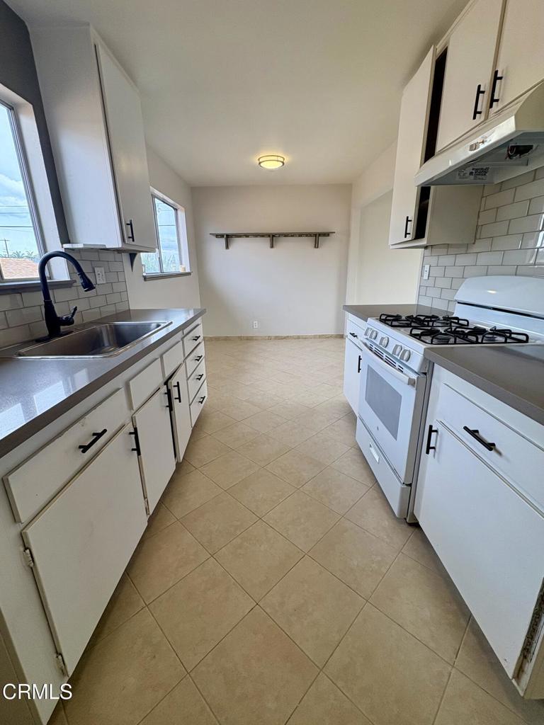 1951 North Ventura Road, Unit D Oxnard, CA 93036 - Photo 6 of 12