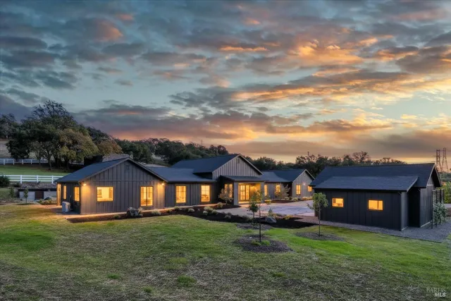 $3,995,000 | 208 Ursuline Road, Santa Rosa, CA 95403