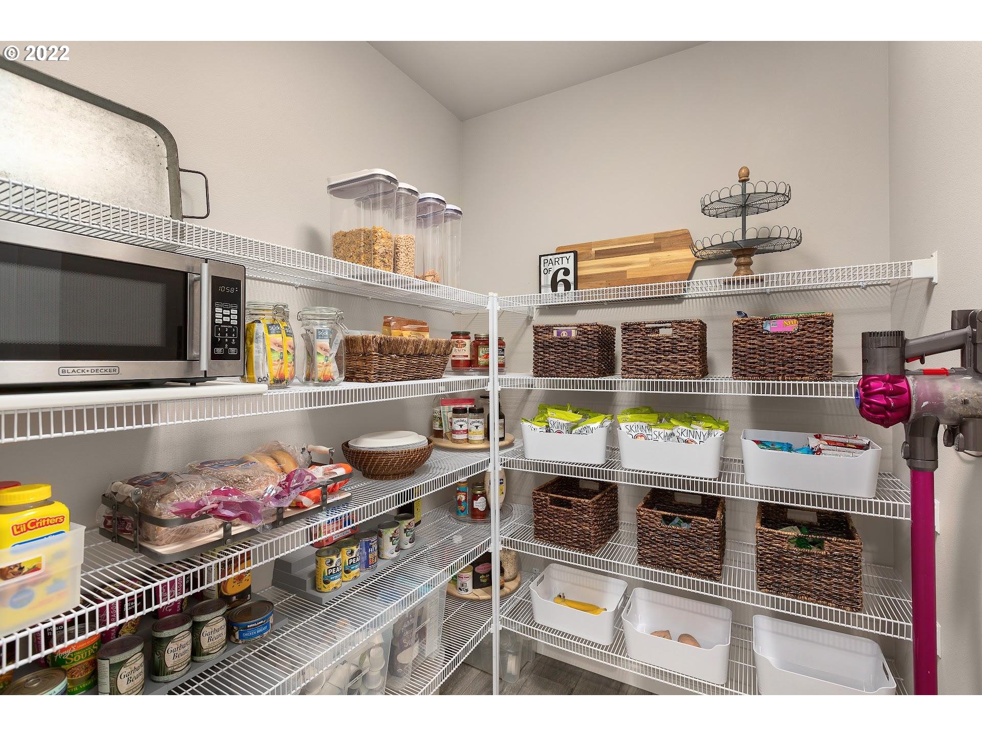 9831 Southwest Ridge Drive Beaverton, OR 97007 - Photo 11 of 32 Pantry