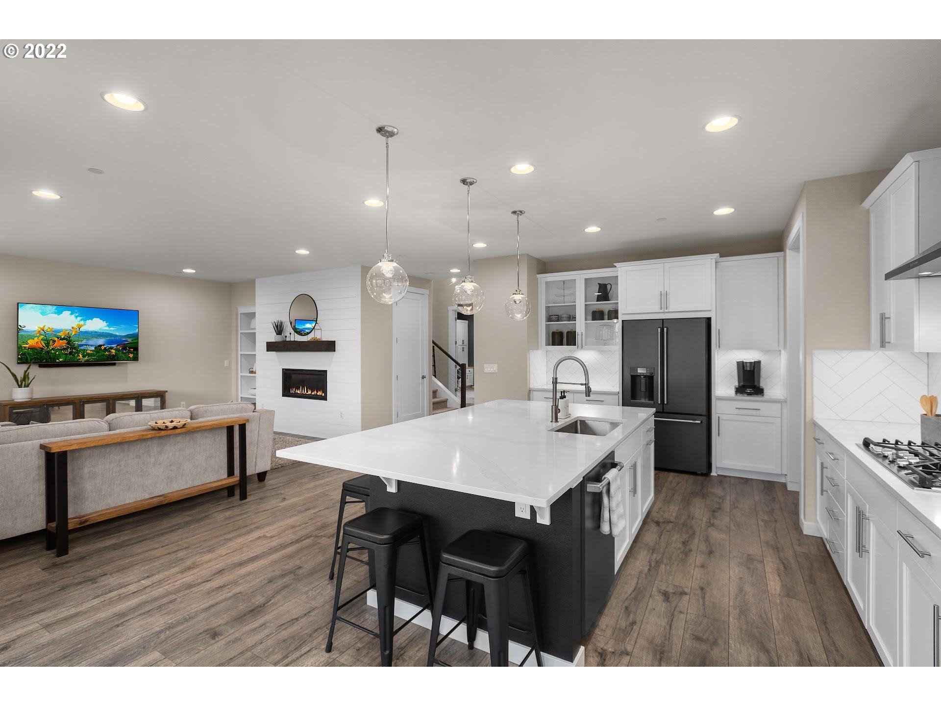 9831 Southwest Ridge Drive Beaverton, OR 97007 - Photo 12 of 32 Kitchen