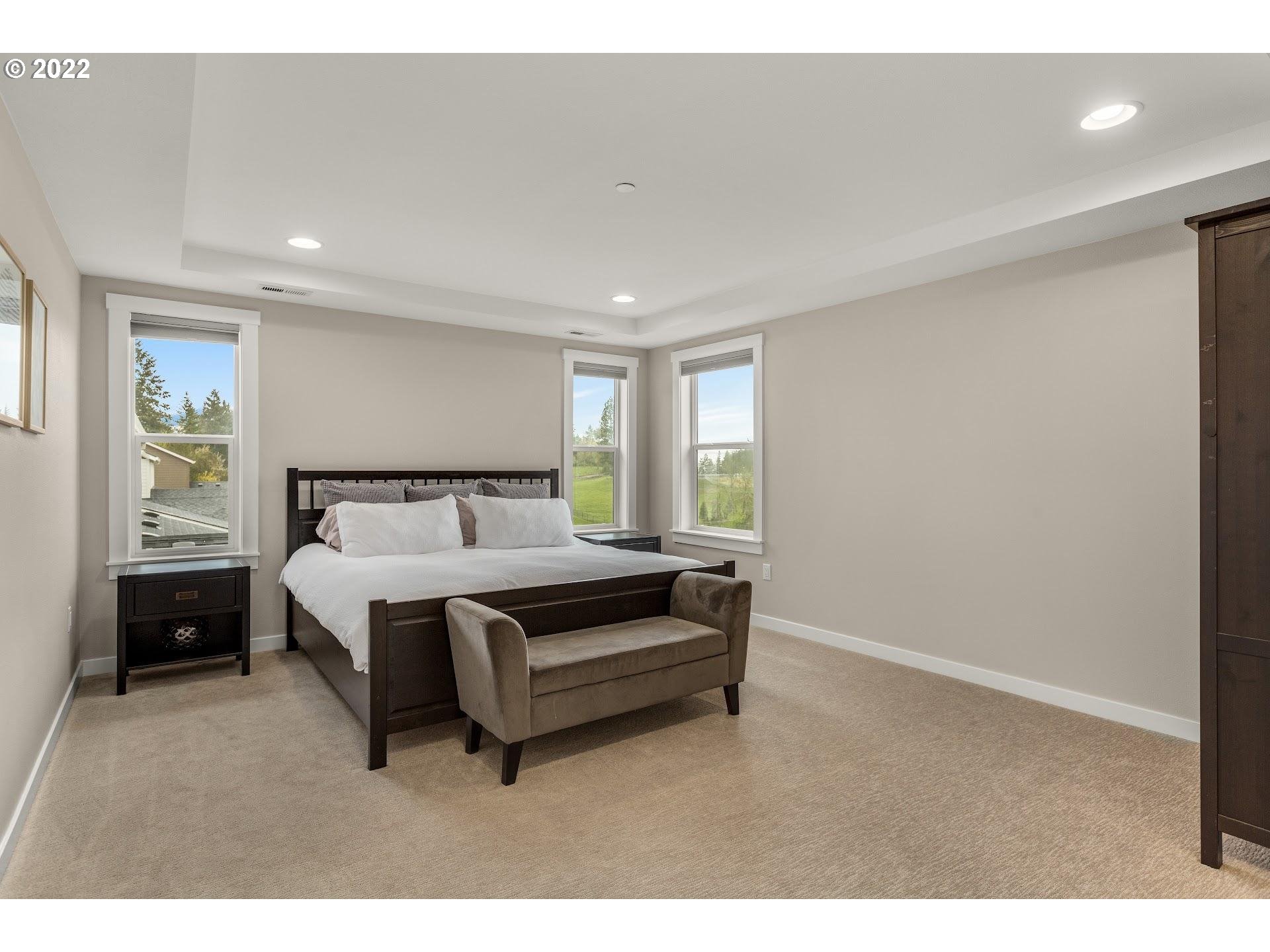 9831 Southwest Ridge Drive Beaverton, OR 97007 - Photo 15 of 32 Primary Bedroom