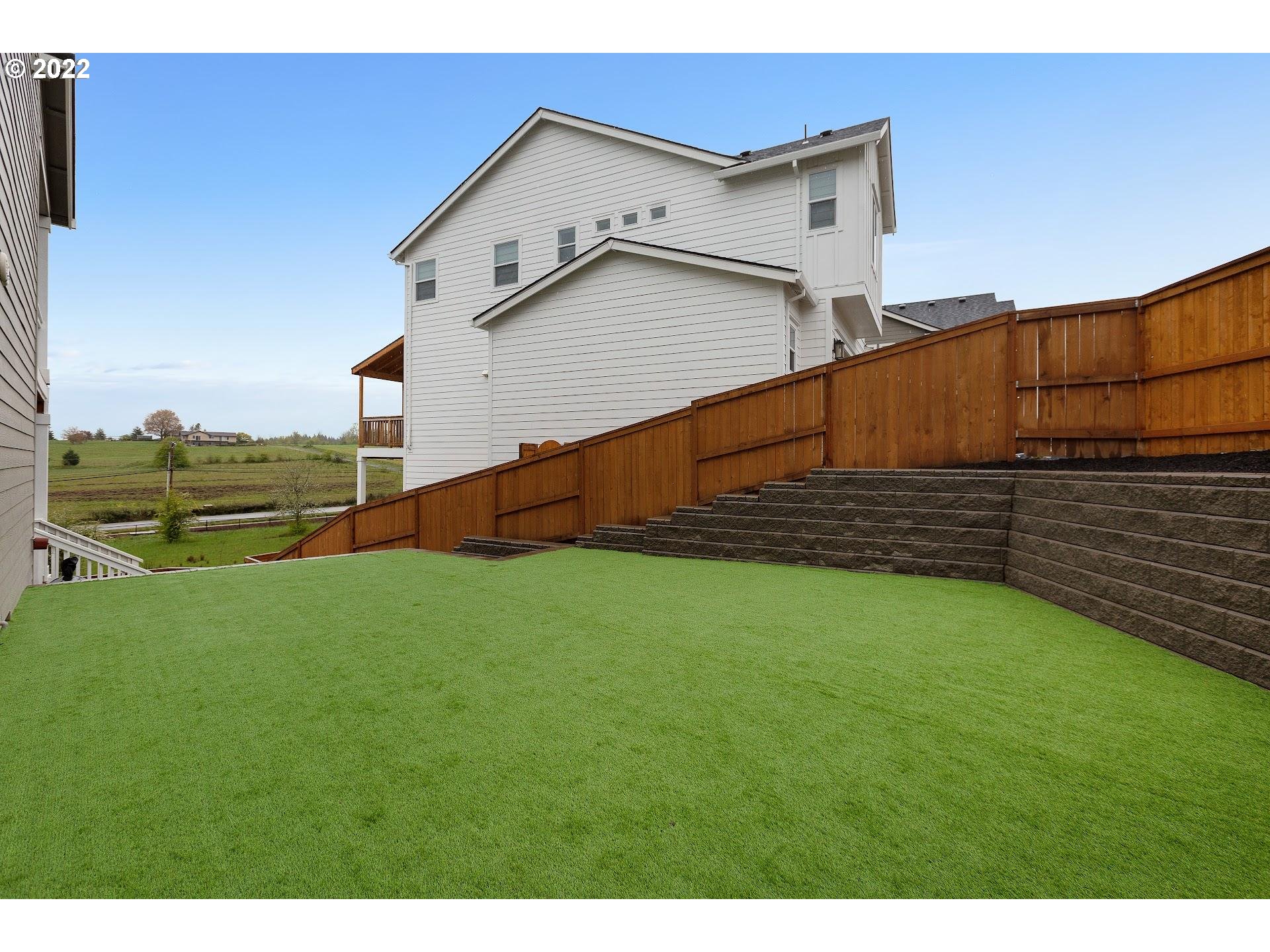 9831 Southwest Ridge Drive Beaverton, OR 97007 - Photo 31 of 32 Yard