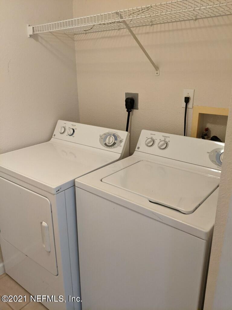 8550 Touchton Road, Unit 1024 Jacksonville, FL 32216 - Photo 8 of 11 Washing Machine and Dryer Included