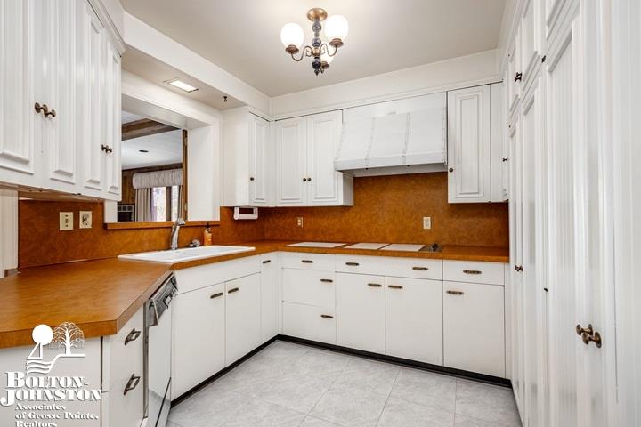 412 Lexington Road Grosse Pointe Farms, MI 48236 - Photo 28 of 43