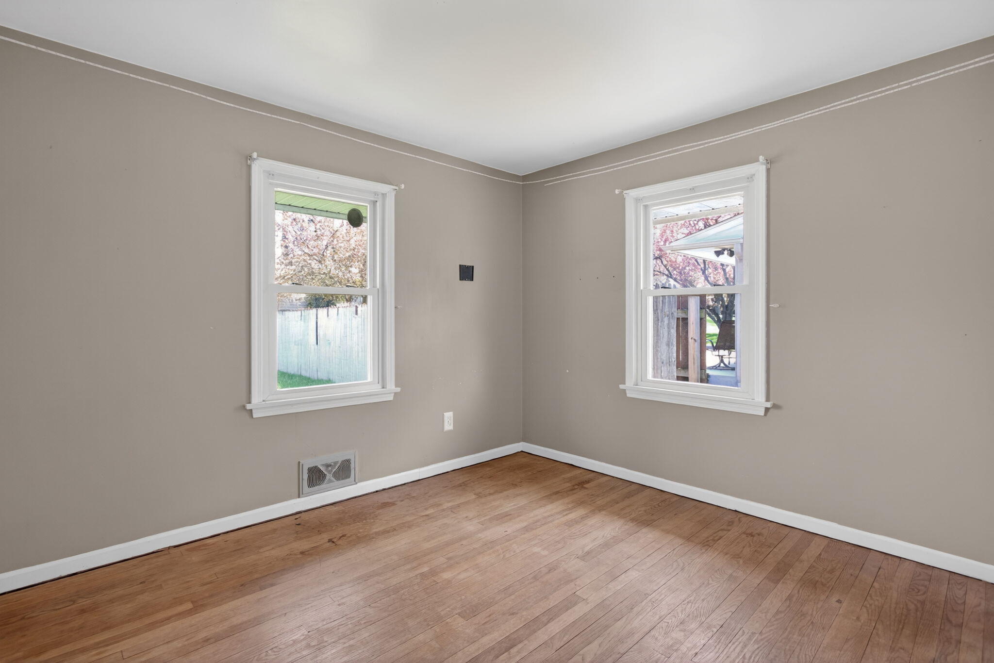 2325 Maple Drive Jackson, MI 49203 - Photo 25 of 50 40-web-or-mls-0N0A5031