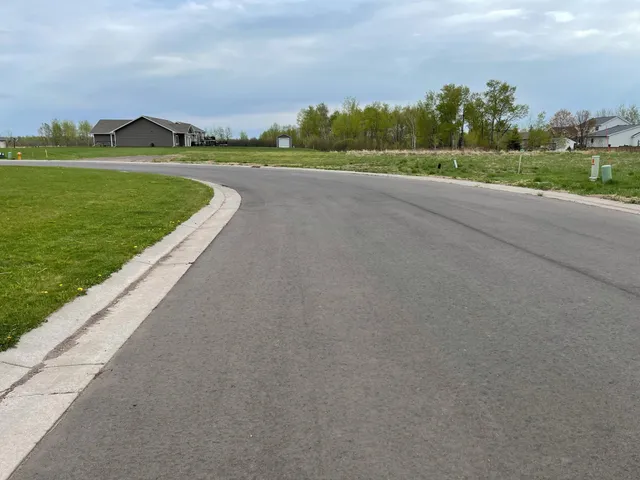 $75,000 | 35 Spartan Cir Drive, Superior, WI 54880