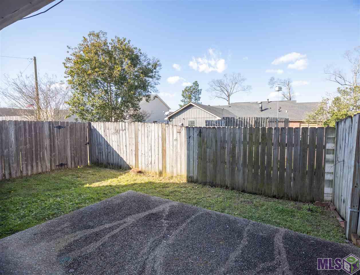 15021 Shenandoah View Court, Unit 1 Baton Rouge, LA 70817 - Photo 5 of 9