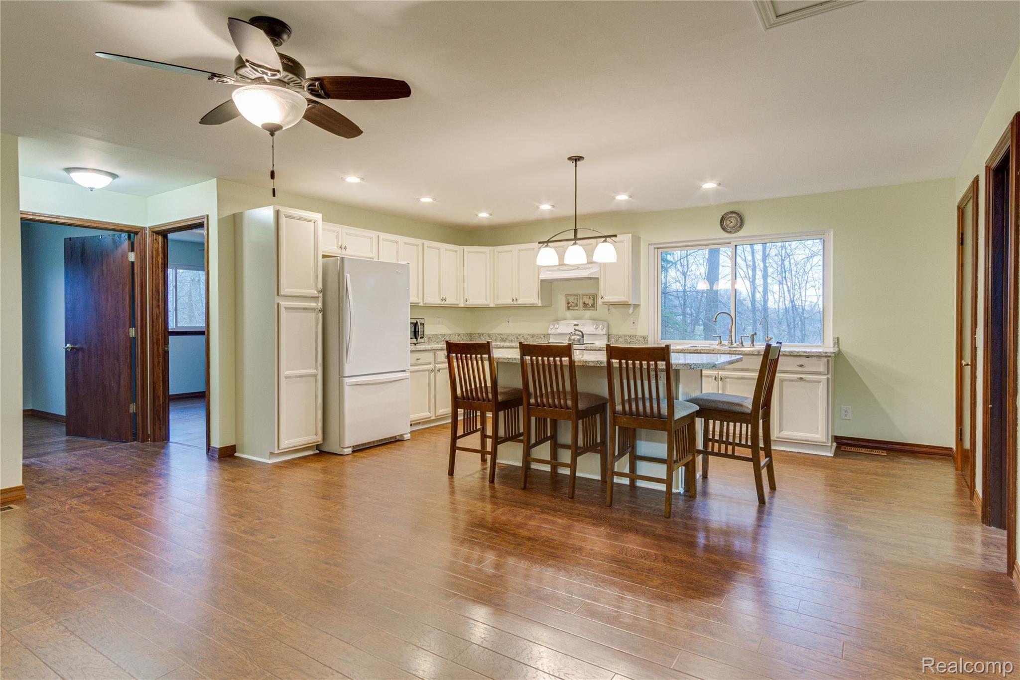 12030 Gage Road Holly, MI 48442 - Photo 19 of 52 Interiors (21 of 44).jpg