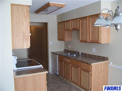 9117 Mariners Ridge Drive Fort Wayne, IN 46819 - Photo 7 of 14