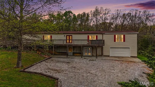 $299,900 | 2898 Pcr 856, Perryville, MO 63775