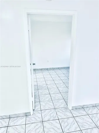 a view of a utility room