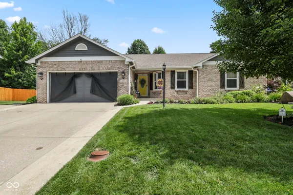 $299,900 | 1223 Stave Oak Court, Beech Grove, IN 46107