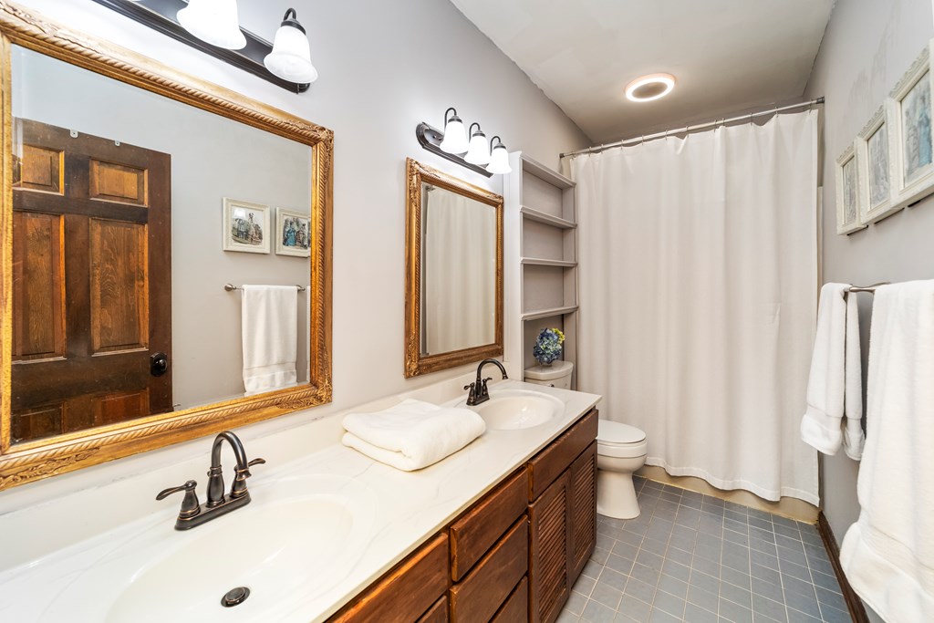 411 Highlander Run LaGrange, GA 30240 - Photo 18 of 35