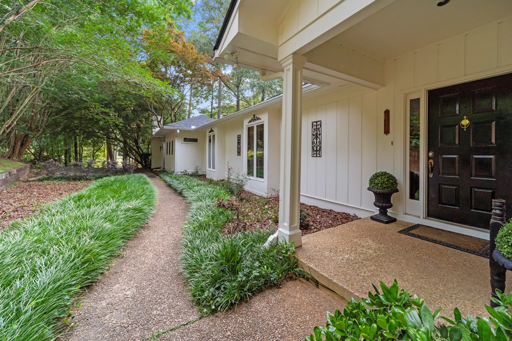 411 Highlander Run LaGrange, GA 30240 - Photo 3 of 35