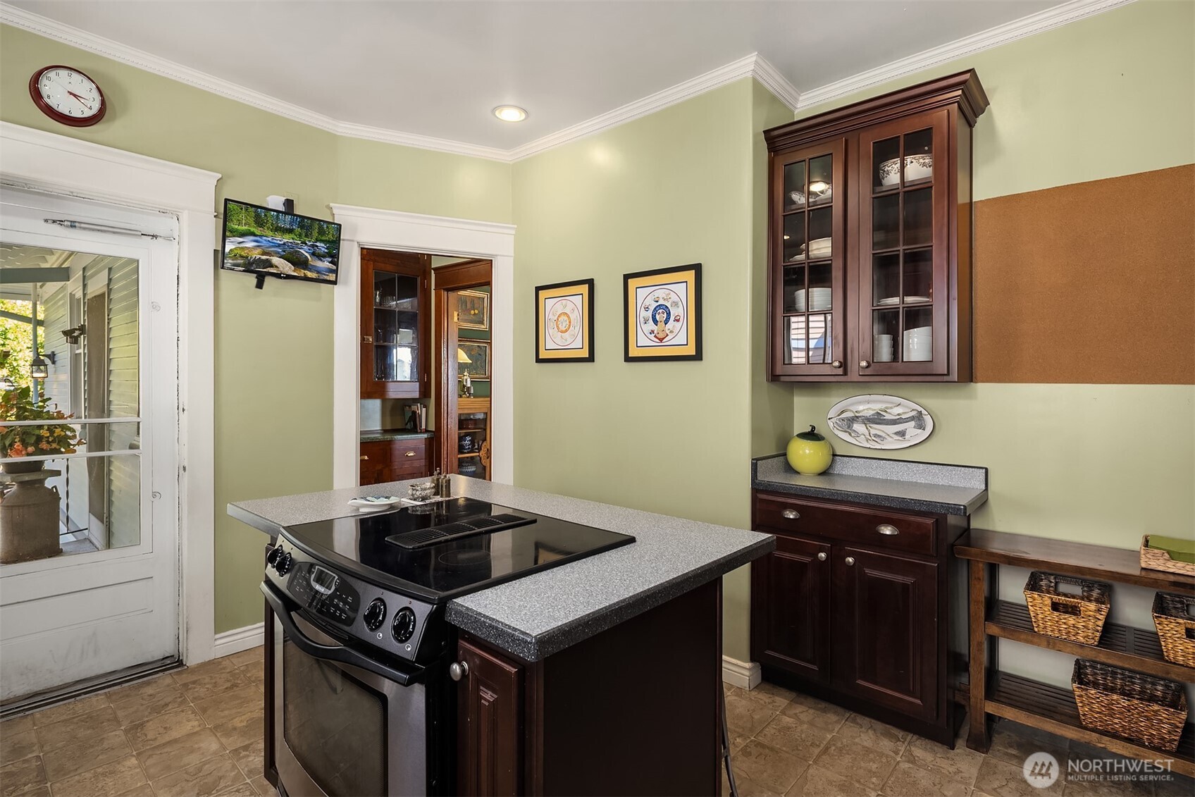 2415 Rucker Avenue Everett, WA 98201 - Photo 16 of 38