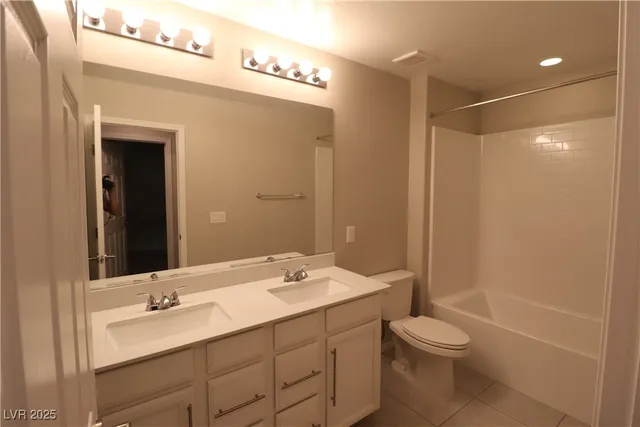 $2,350 | 9474 Brough Avenue, Las Vegas, NV 89178