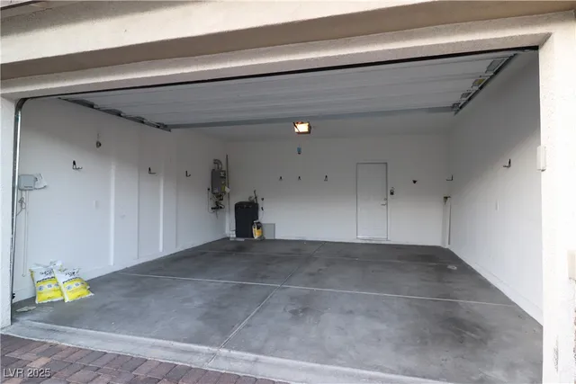 $2,350 | 9474 Brough Avenue, Las Vegas, NV 89178