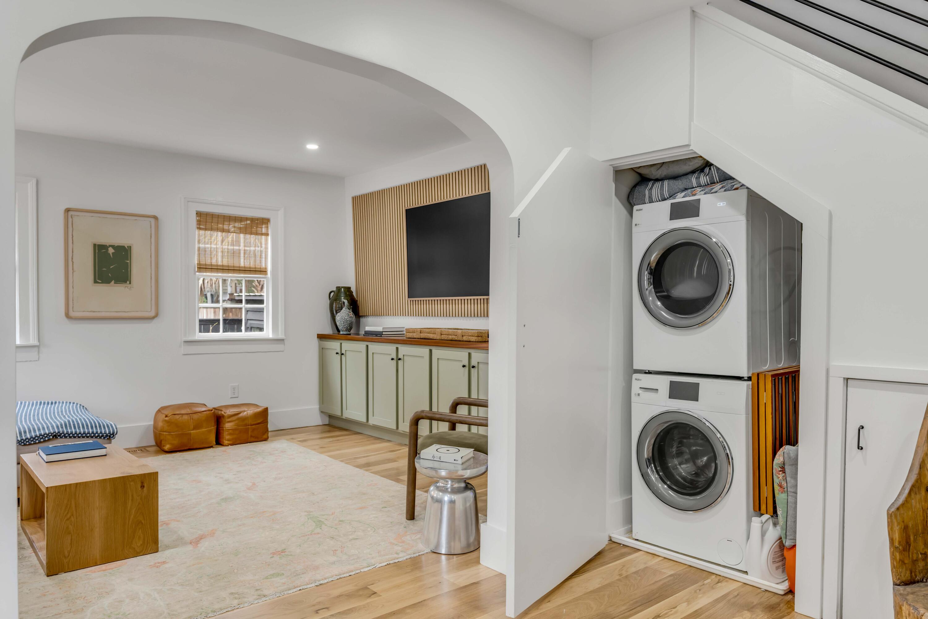 9 Franklin Street, Unit E Charleston, SC 29401 - Photo 10 of 21 Stackable W/D