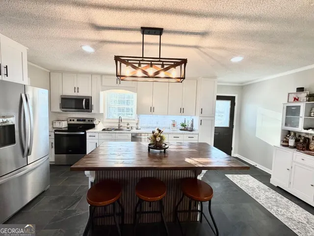 $287,250 | 1242 Broxton Highway, Hazlehurst, GA 31539