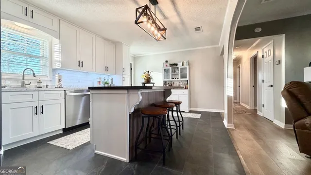 $287,250 | 1242 Broxton Highway, Hazlehurst, GA 31539