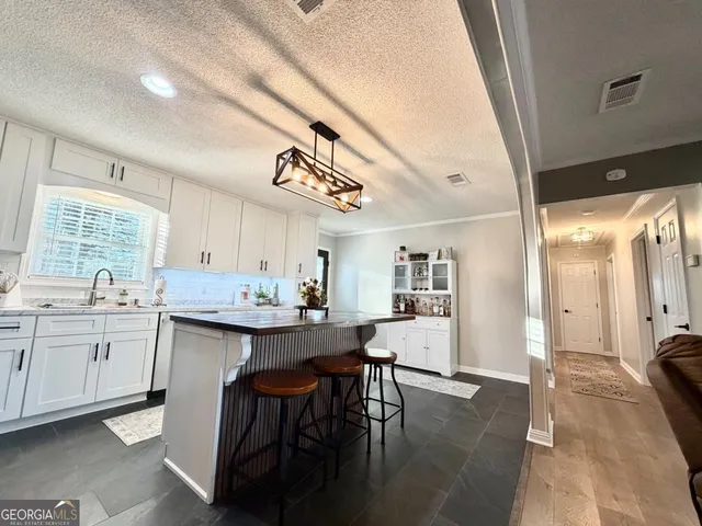 $287,250 | 1242 Broxton Highway, Hazlehurst, GA 31539