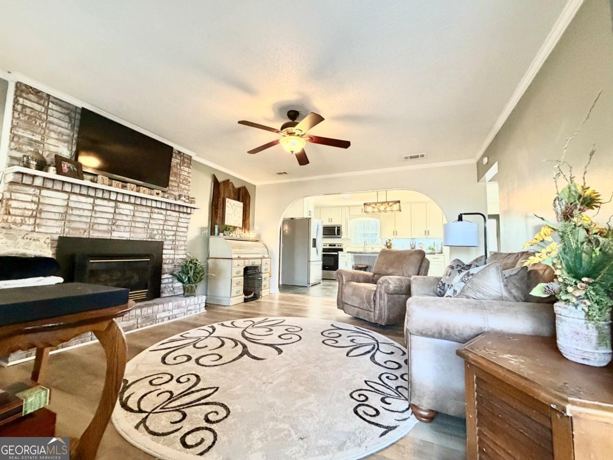 1242 Broxton Highway Hazlehurst, GA 31539 - Photo 7 of 53