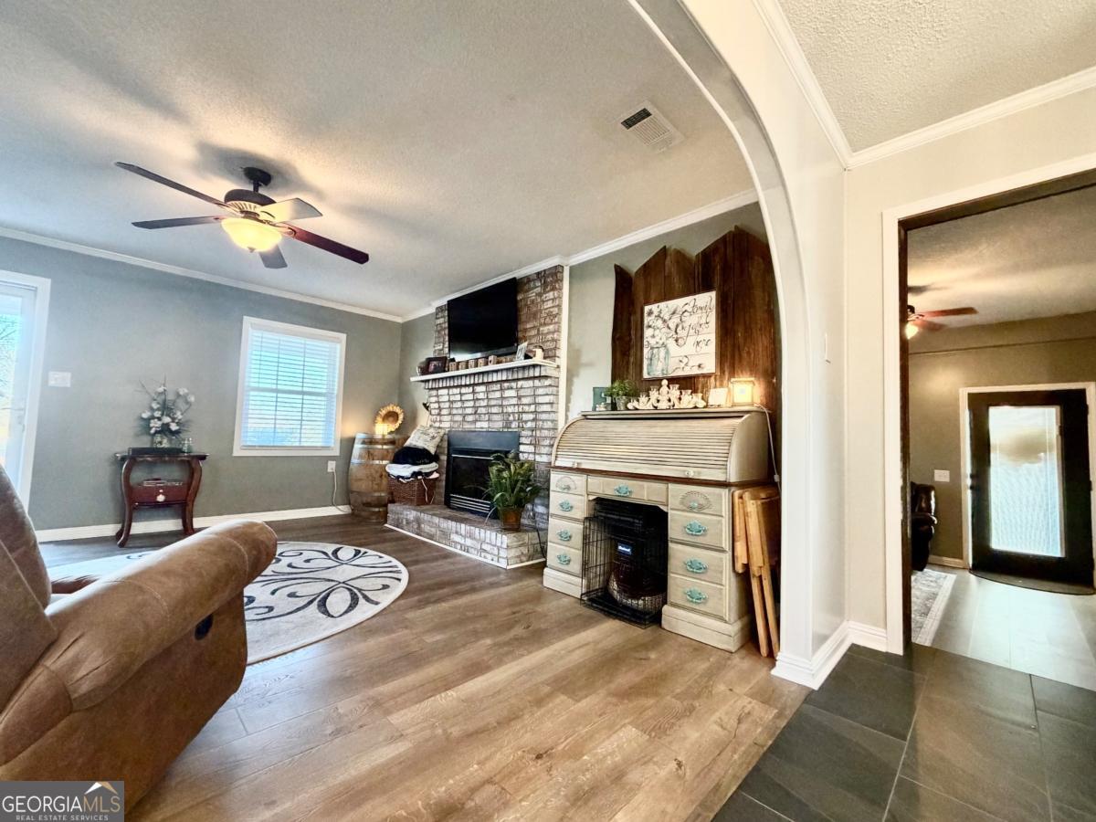 1242 Broxton Highway Hazlehurst, GA 31539 - Photo 9 of 53