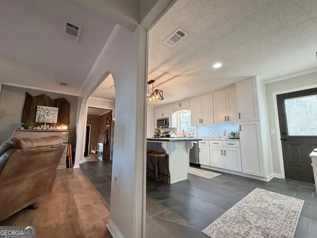 $287,250 | 1242 Broxton Highway, Hazlehurst, GA 31539