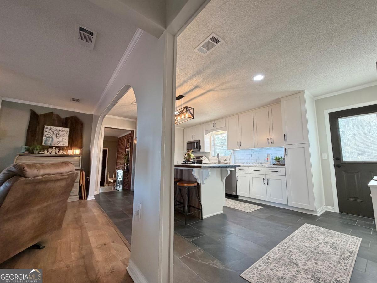 1242 Broxton Highway Hazlehurst, GA 31539 - Photo 10 of 53