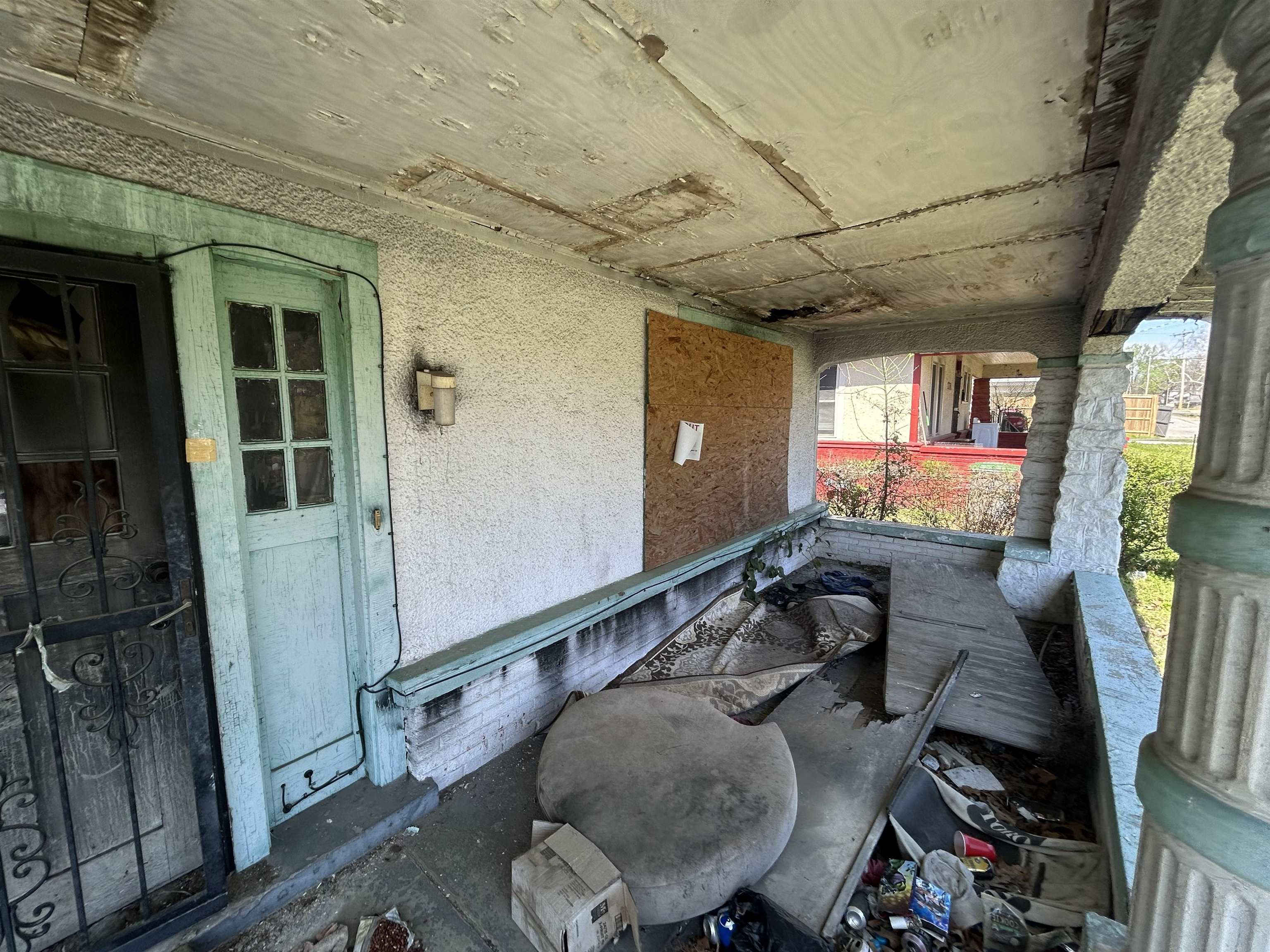 1135 Rayner Street Memphis, TN 38106 - Photo 3 of 6 View of porch