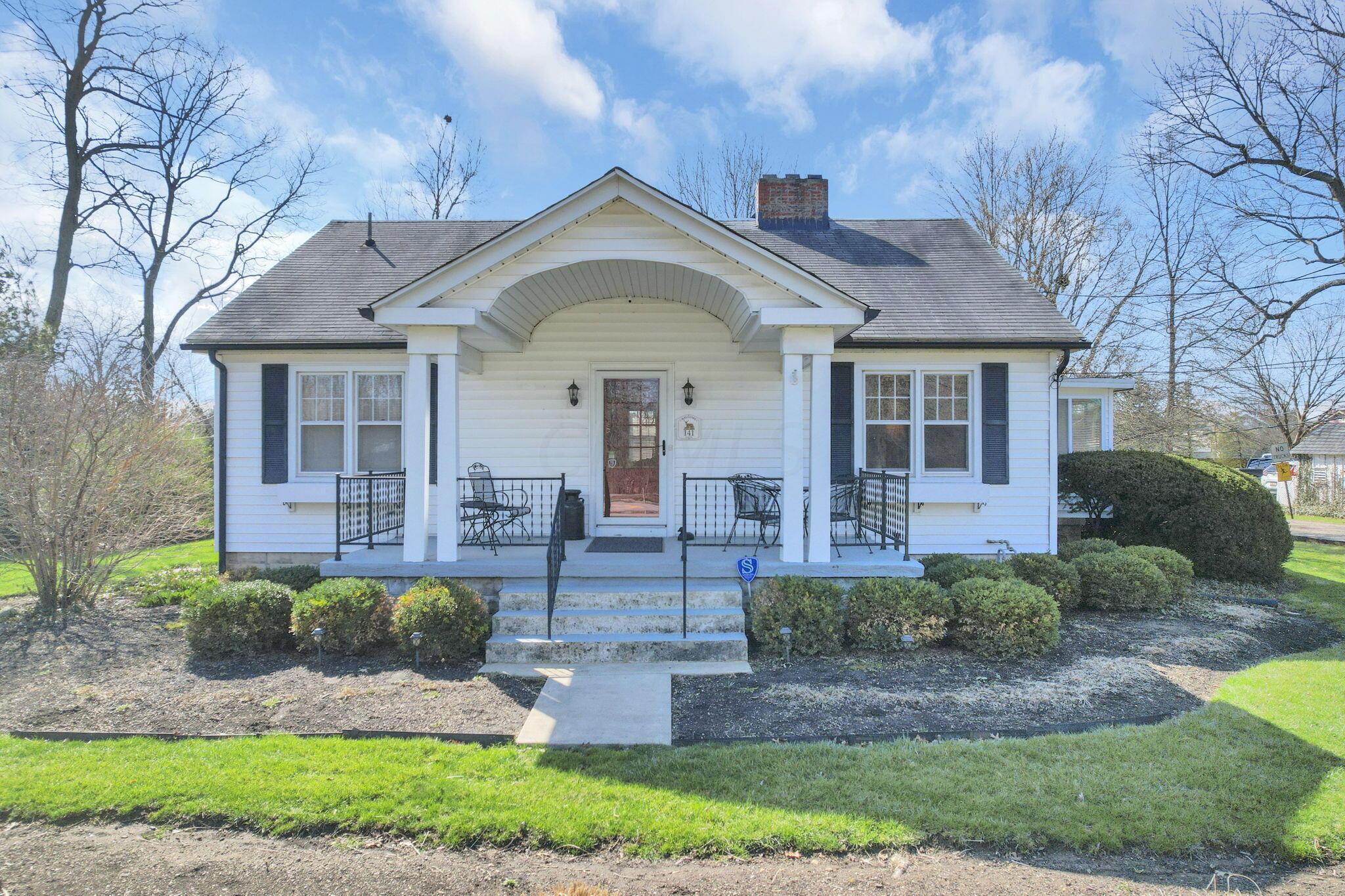 141 Park Road Columbus, OH 43235 - Photo 9 of 75 9-web-or-mls-DJI_0465