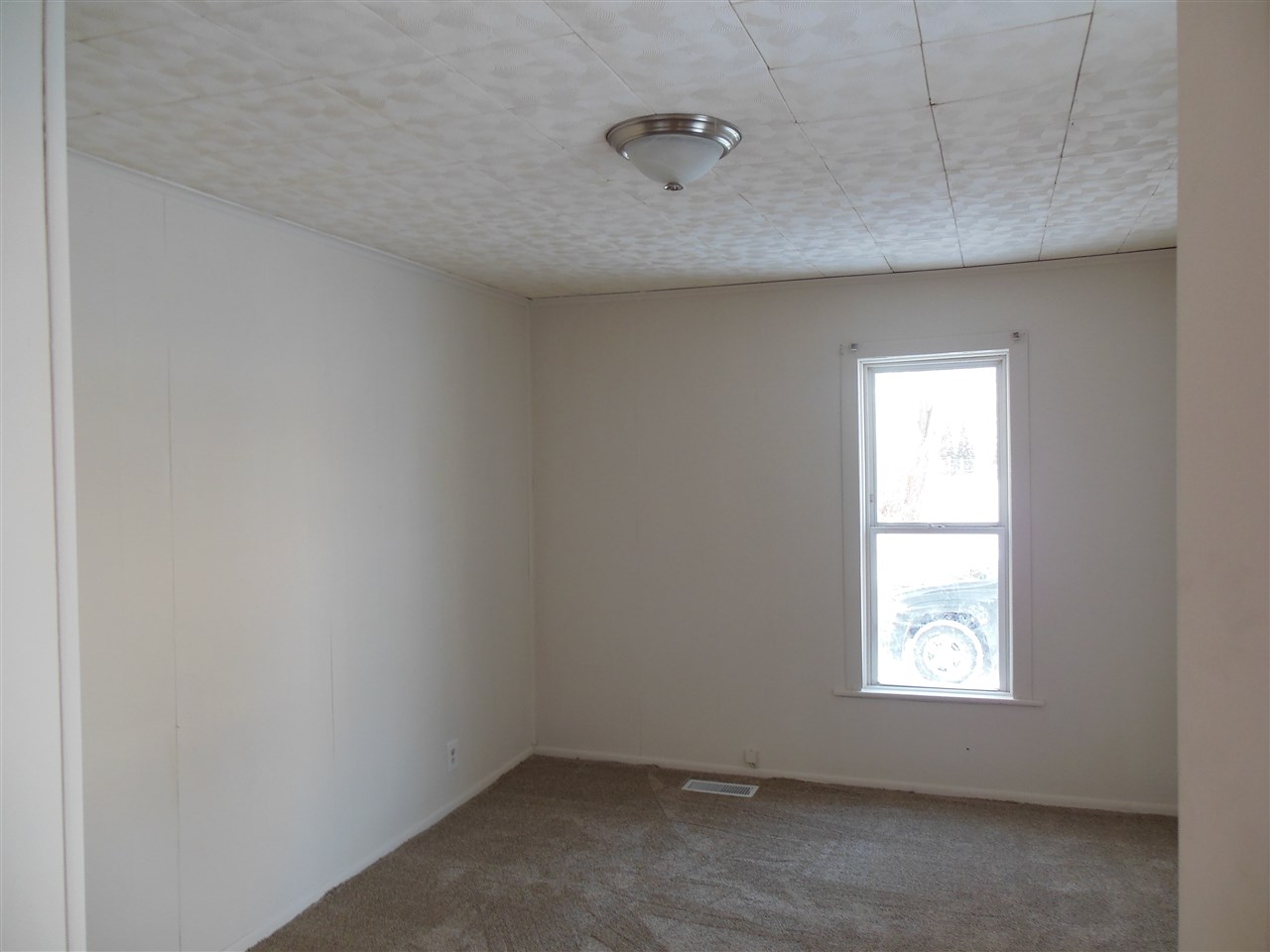 412 Depot Street Butler, IN 46721 - Photo 7 of 8