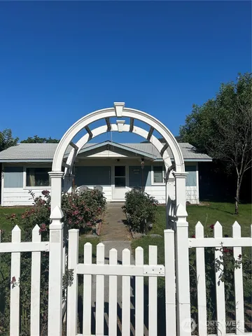 $215,000 | 517 Juniper Street, Oroville, WA 98844